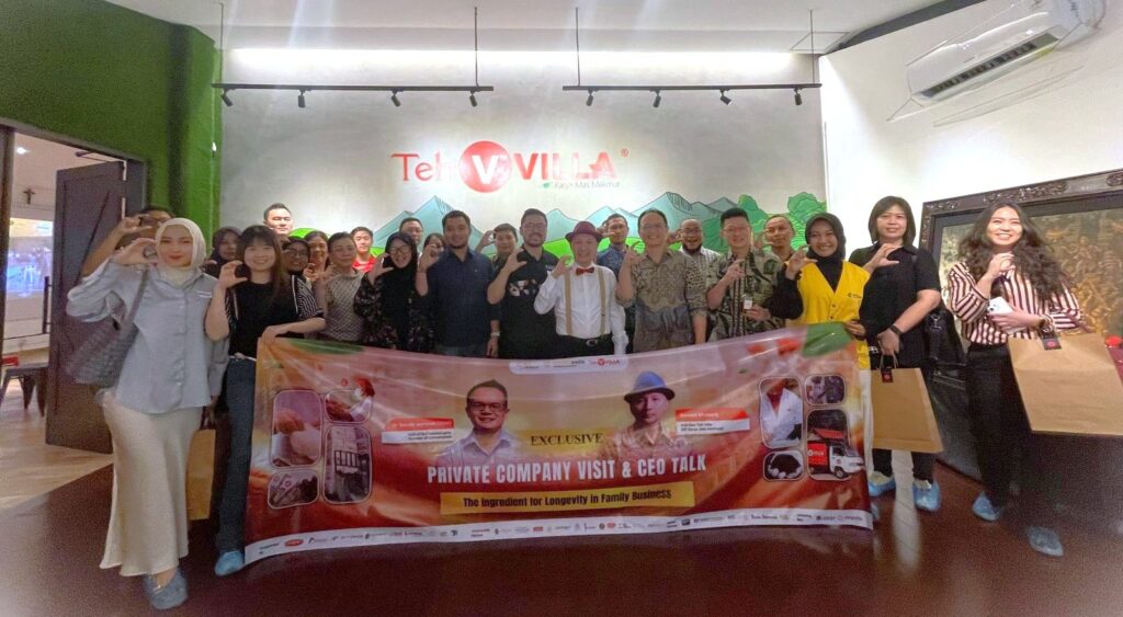 foto bersama visit teh villa komunitas bisnis keluarga connectpediaaa